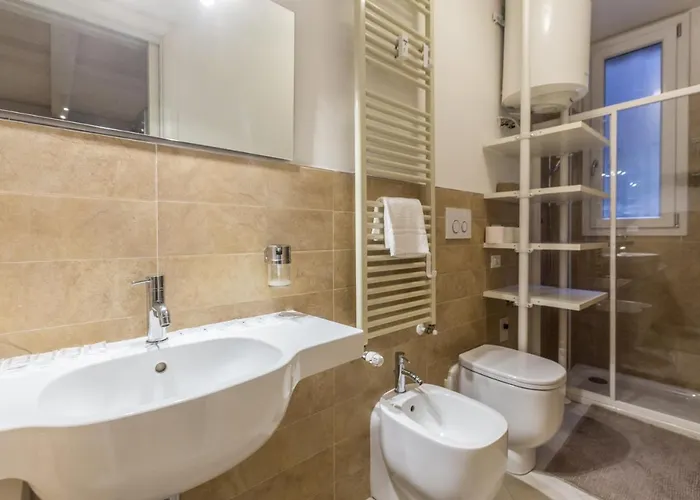 All'ombra Della Luna, By Short Holidays Appartement Bologne