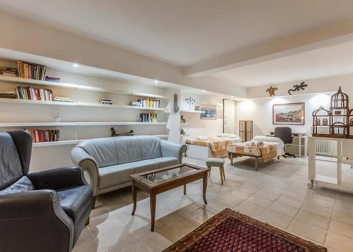 Appartement All'ombra Della Luna, By Short Holidays