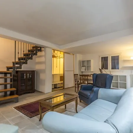 All'ombra Della Luna, By Short Holidays Apartamento Bolonia