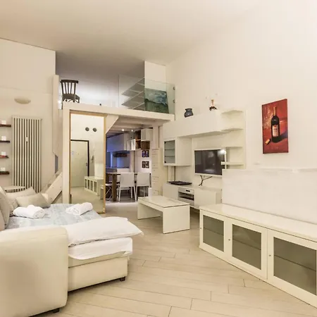 Apartament All'ombra Della Luna, By Short Holidays *