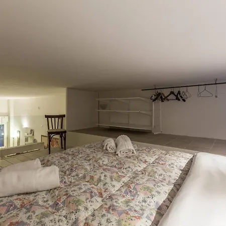 Apartament All'ombra Della Luna, By Short Holidays Bolonia