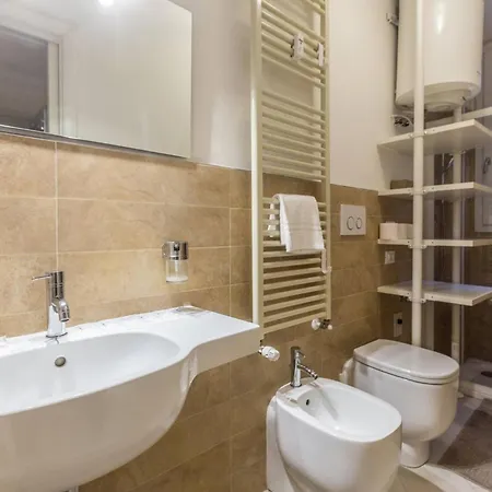All'ombra Della Luna, By Short Holidays Apartament Bolonia