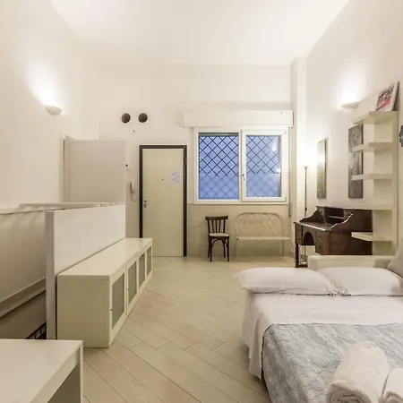 All'ombra Della Luna, By Short Holidays Apartment Bologna