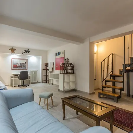Apartment All'ombra Della Luna, By Short Holidays Bologna