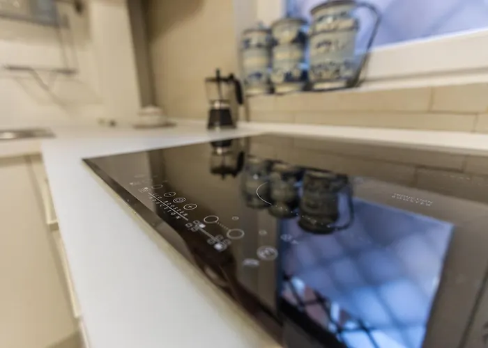 All'ombra Della Luna, By Short Holidays Apartamento Bolonha