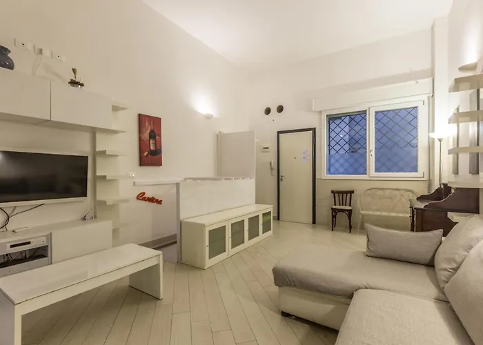 All'ombra Della Luna, By Short Holidays Apartamento Bolonha